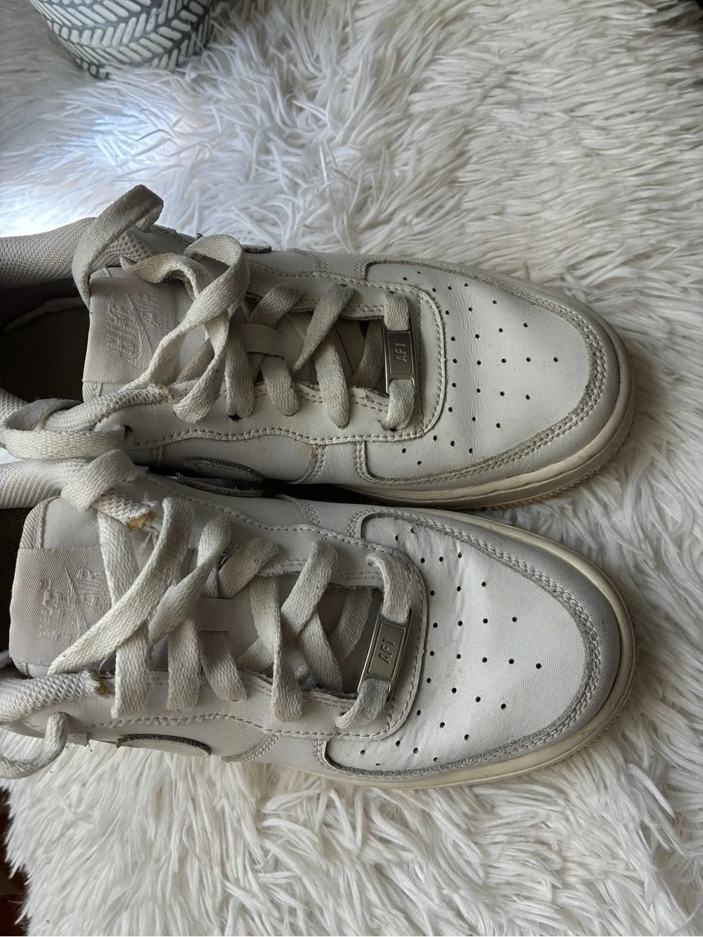 Nike Air Force 1 Low Sneakers 🤍
